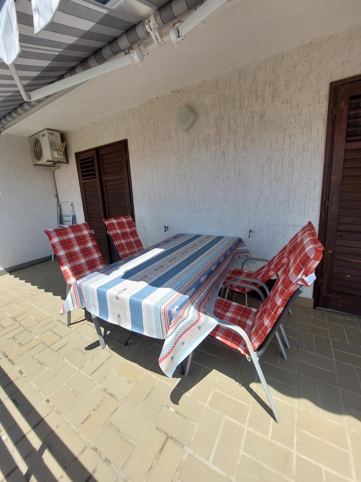 Apartment Gordana Trogir Exterior foto